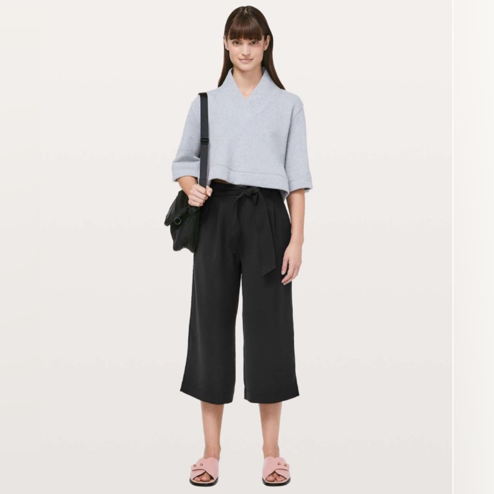 Lululemon | Noir Crop | Black | Women’s Size 8‎